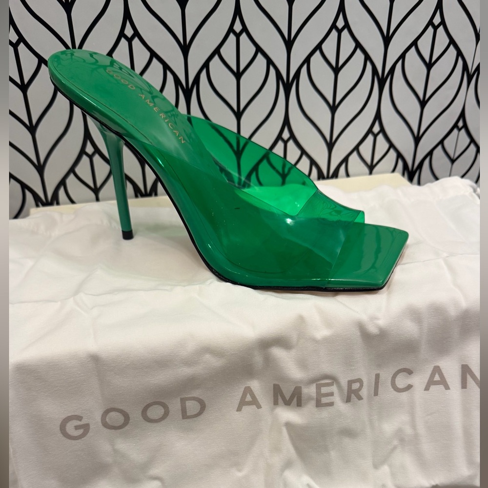 Good American Vibrant Green Heels